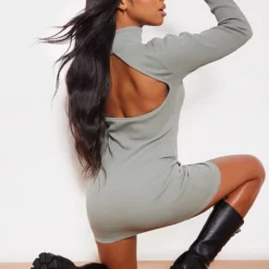 Robe Moulante Très Côtelée Vert Sauge Kaki à Col Montant Et Ouverte Au Dos -Jupe Lumine Soldes Boutique 593bcdabcd067c3c04eac398058c7dfe75231874 cna3071 1