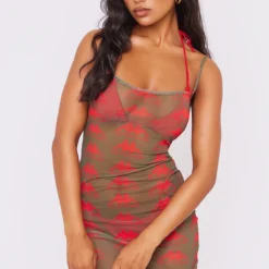 Robe Moulante En Mesh Kaki Ă Bretelles Et Monogrammes