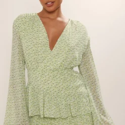 Robe Droite Fleurie Verte à Détail Superposé