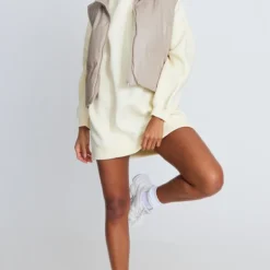 Robe Sweat Crème à Imprimé Graphismes Underground -Jupe Lumine Soldes Boutique 5c845f1c04176ee7c214d0b4fc5224af325d38d1 cnd1288 3