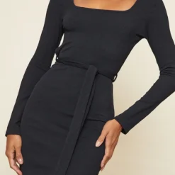 Robe Mi-longue Côtelée Noire En Maille Tricot Découpée Et Noué Dans Le Dos -Jupe Lumine Soldes Boutique 5d52aa5f837e6db077c7e2606d5e2bb8a6c66090 cnd1293 4