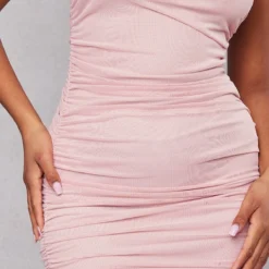 Robe Longue En Mesh Très Froncé Rose Croisée Sur Le Cou 8 Robe Longue En Mesh Très Froncé Rose Croisée Sur Le Cou -Jupe Lumine Soldes Boutique 6075806bcfba48c85da8f5d4806d317a8e34fd8d cnc6216 4