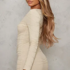 Robe Moulante Sable Clair Texturée à Col Rond Et Manches Longues 6 Robe Moulante Sable Clair Texturée à Col Rond Et Manches Longues -Jupe Lumine Soldes Boutique 60cce6cc55b695098caad10745e37008a59bce75 cnd1273 2