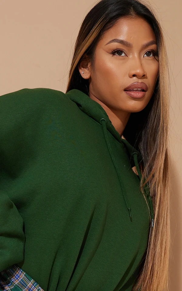 Robe Pull Oversize En Sweat Vert Forêt à Capuche 4 Robe Pull Oversize En Sweat Vert Forêt à Capuche – Image 4