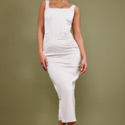 Robe Corset Longue Satinée Champagne à Col Carré