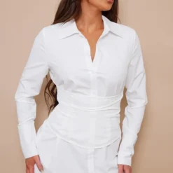 Robe Chemise Blanche Ă Partie Contrastante Sur La Taille