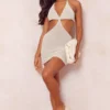 Robe Crème En Crochet à Dos Nu Noué