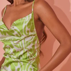 Robe Longue Satinée Verte Imprimé Baroque à Col Bénitier 8 Robe Longue Satinée Verte Imprimé Baroque à Col Bénitier -Jupe Lumine Soldes Boutique 6f8c86b53f3edb34627d549e35ae8ec2032e940b cmz2161 5