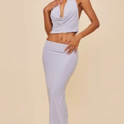 Robe Moulante Mi-longue Grise à Découpes Et Col Bénitier