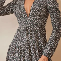 Robe Rétro Noire Fleurie à Manches Bouffantes Et Ourlet Volanté 9 Robe Rétro Noire Fleurie à Manches Bouffantes Et Ourlet Volanté -Jupe Lumine Soldes Boutique 782eb94057d57814a56bba21096505bf5497069e cmv0668 4