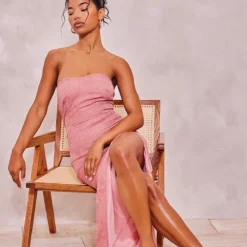 Robe Longue Bustier Rose Texturée à Fleurs