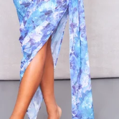 Robe-bustier Longue En Mousseline De Soie Froncée Fleurie Bleue à Jupe Drapée 8 Robe-bustier Longue En Mousseline De Soie Froncée Fleurie Bleue à Jupe Drapée -Jupe Lumine Soldes Boutique 7c9e8282af7ec1735226747be6bf4580433853e7 cne2984 4