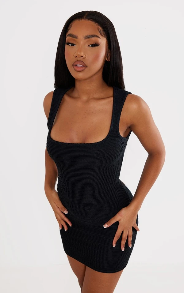 Robe Moulante Sans Manches En Maille Côtelée Noire Détail Taille 5 Robe Moulante Sans Manches En Maille Côtelée Noire Détail Taille – Image 5