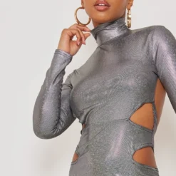 Robe Moulante Argentée Brillante à Manches Longues Et Côtés Découpés 8 Robe Moulante Argentée Brillante à Manches Longues Et Côtés Découpés -Jupe Lumine Soldes Boutique 7ff4af39f9527cb59a7216fa39a1c0d73902a00c cnb7454 4