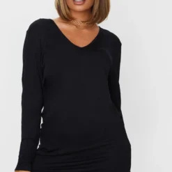 Robe Tee-shirt Noire Manches Longues à Décolleté En V Basique