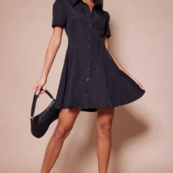 Robe Chemise Noire à Manches Courtes Et Coutures 7 Robe Chemise Noire à Manches Courtes Et Coutures -Jupe Lumine Soldes Boutique 82e67e655ad3f80ef2201a38c666030004ed02c0 cnd4046 3