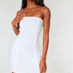 Robe Moulante Bustier En Broderie Anglaise Blanche