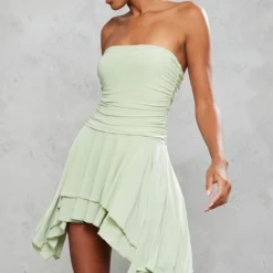 Robe Droite Bustier Vert Sauge Moulante à Ourlet Asymétrique 7 Robe Droite Bustier Vert Sauge Moulante à Ourlet Asymétrique -Jupe Lumine Soldes Boutique 87a658c7374bc2bdb6a2b9d993916aa12fc7f461 cnd2350 3