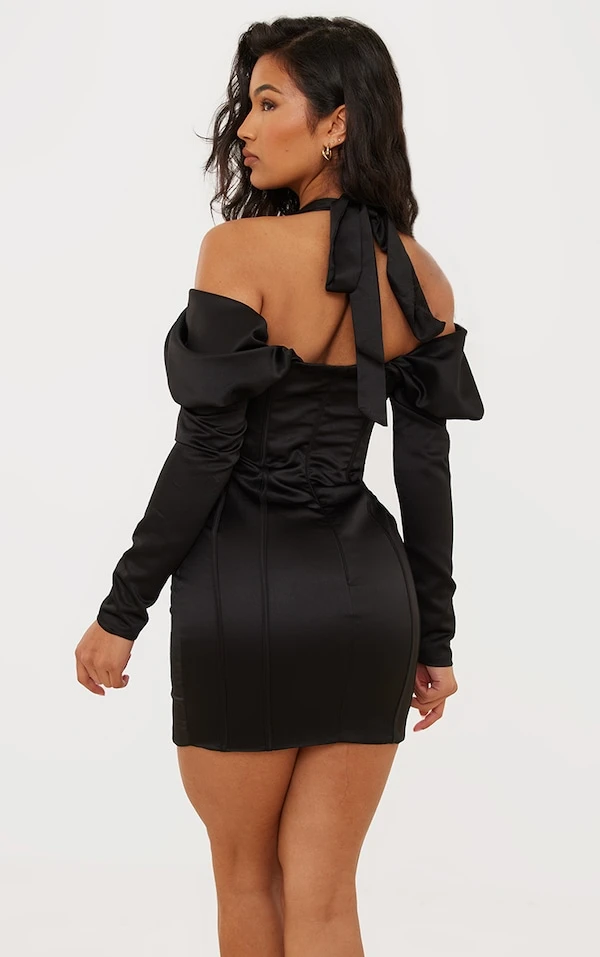 Label PLT Robe Moulante Structurée Noire Satinée Drapée à Col Bardot 2 Label PLT Robe Moulante Structurée Noire Satinée Drapée à Col Bardot – Image 2