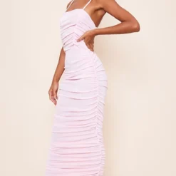 Robe Longue Moulante Froncée En Acétate Rose Clair à Bretelles