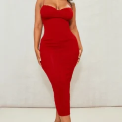 Shape Robe Mi-longue Plissée Rouge à Bretelles Et Bonnets