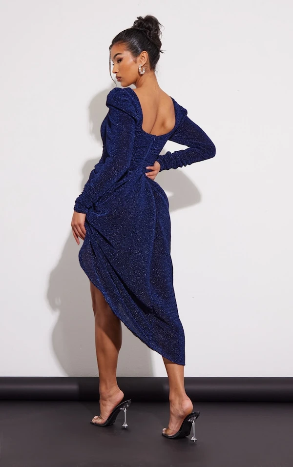 Robe Mi-longue Plissée Pailletée Bleu Marine Fendue à Manches Bouffantes 2 Robe Mi-longue Plissée Pailletée Bleu Marine Fendue à Manches Bouffantes – Image 2