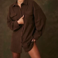 Robe Chemise Oversize En Velours Côtelé Chocolat à Poches 7 Robe Chemise Oversize En Velours Côtelé Chocolat à Poches -Jupe Lumine Soldes Boutique 97618489b83a65146cc69828e470cf11a11c8e6c cnb0993 3