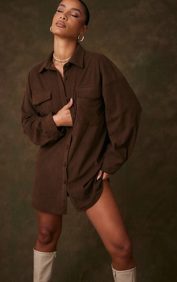 Robe Chemise Oversize En Velours Côtelé Chocolat à Poches 3 Robe Chemise Oversize En Velours Côtelé Chocolat à Poches – Image 3