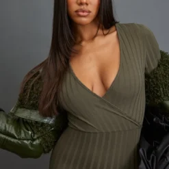 Robe Cache-coeur Mi-longue Côtelée Kaki à Manches évasées -Jupe Lumine Soldes Boutique 97e707998f6a5ef0c4409e16211781929c4d2f06 cnc1137 4