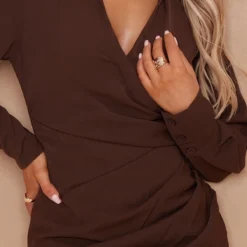 Robe Chemise Plissée Chocolat Style Cache-coeur 8 Robe Chemise Plissée Chocolat Style Cache-coeur -Jupe Lumine Soldes Boutique 9852a7fc75d0f43105ec96ac97dee4eb10e932e2 cmw9926 5