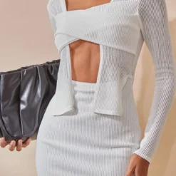 Robe Cache-coeur Moulante Côtelée Crème à Découpes -Jupe Lumine Soldes Boutique 99bb0c54b44c7084fa525f549f3cefb808e199bd cnd4300 4