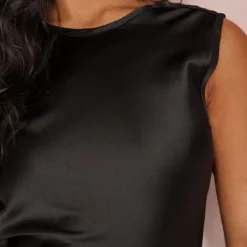 Robe Droite Moulante Satinée Noire à Dos Nu Bénitier -Jupe Lumine Soldes Boutique 9ac7d054302b0435ff1b72c558731acabcb9d042 cnc6206 4