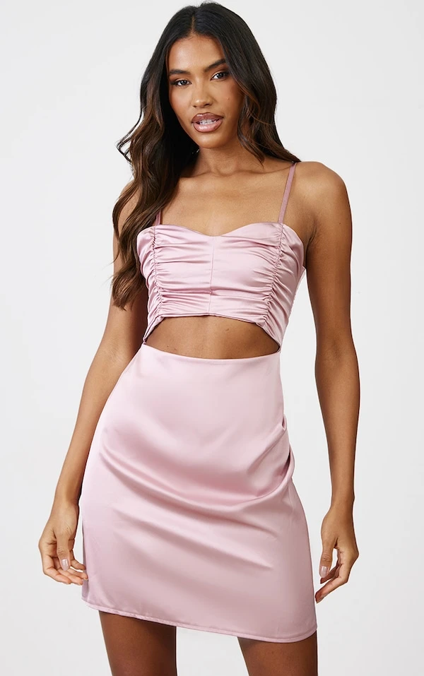 Robe Moulante Satinée Mauve Découpée Froncée à Bretelles 1 Robe Moulante Satinée Mauve Découpée Froncée à Bretelles