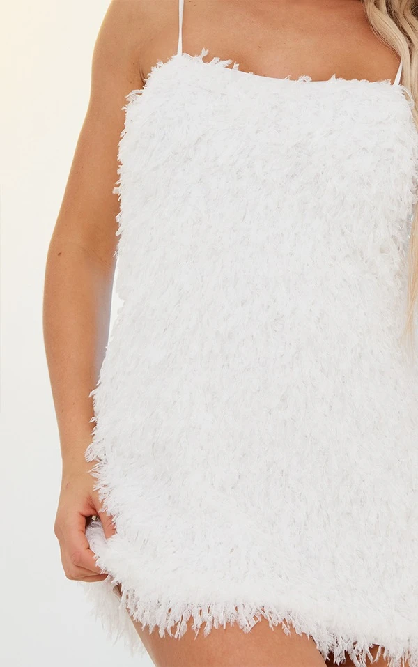 Robe Droite En Fausse Fourrure Blanche à Bretelles 4 Robe Droite En Fausse Fourrure Blanche à Bretelles – Image 4