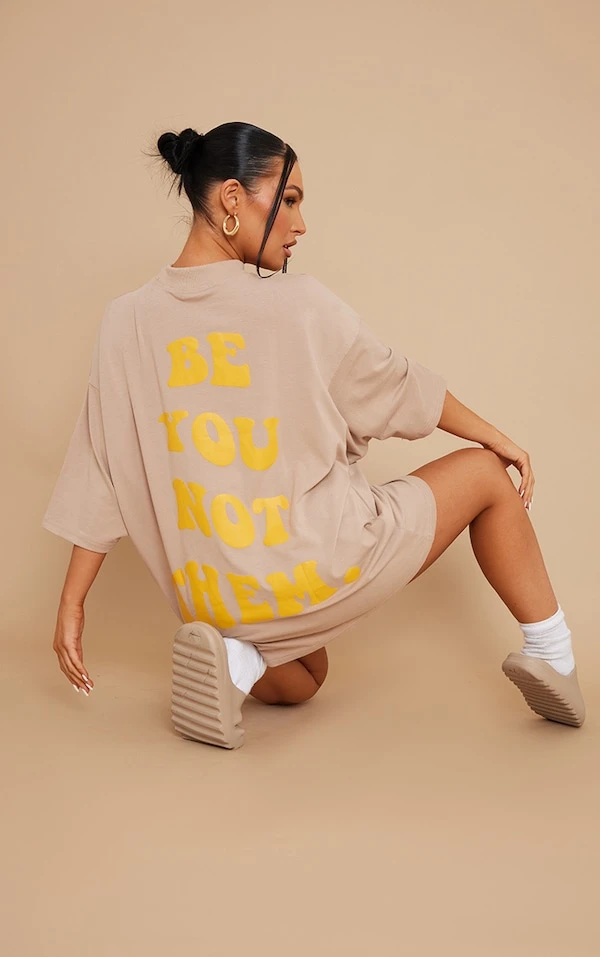 Zero Robe T-shirt Oversize Café Au Lait à Slogan Be You Not Them 1 Zero Robe T-shirt Oversize Café Au Lait à Slogan Be You Not Them