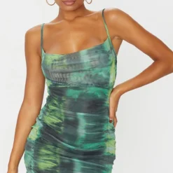 Robe Moulante Froncée à Imprimé Tie & Dye Vert Et Bretelles