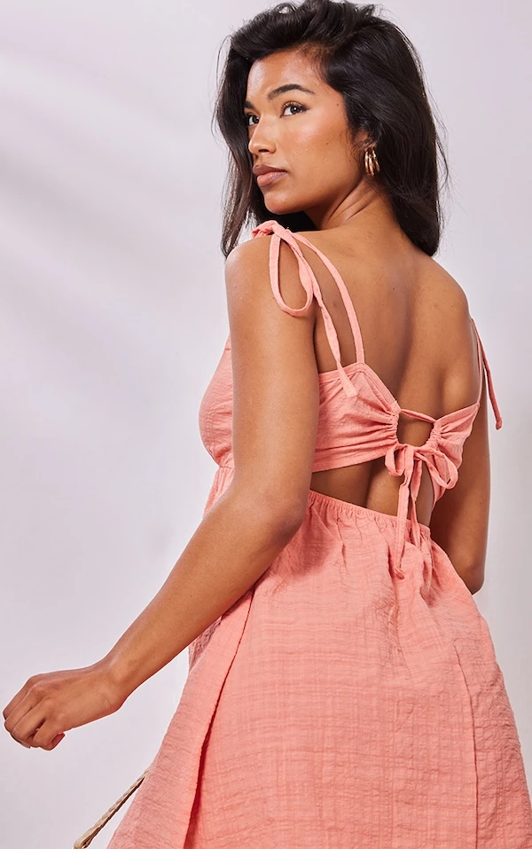 Robe Droite Pêche Effet Lin Découpée à Dos Noué 4 Robe Droite Pêche Effet Lin Découpée à Dos Noué – Image 4