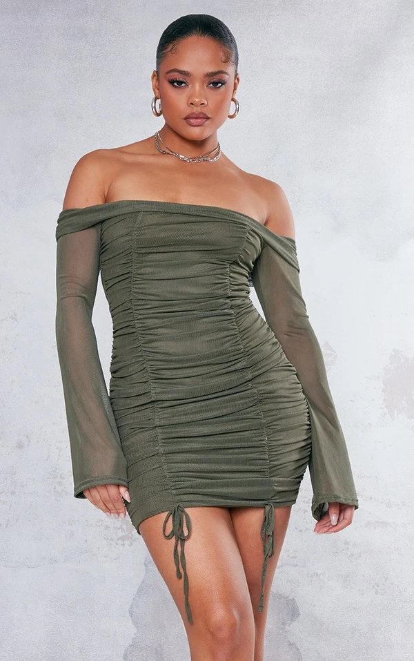 Robe Moulante En Mesh Kaki Très Froncée à Col Bardot 1 Robe Moulante En Mesh Kaki Très Froncée à Col Bardot