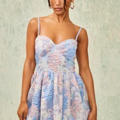 Robe Droite Bleue En Organza à Fleurs En Jacquard Et Armatures