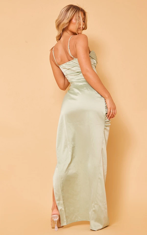 Robe Froncée Vert Sauge Drapée à Corset Volanté 2 Robe Froncée Vert Sauge Drapée à Corset Volanté – Image 2
