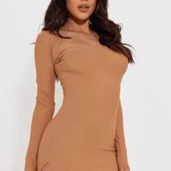 Robe Moulante Camel à Col Carré Et Manches Longues -Jupe Lumine Soldes Boutique add686f2e9e74ee42d90b1c8474e90940660975c cnd1261 3