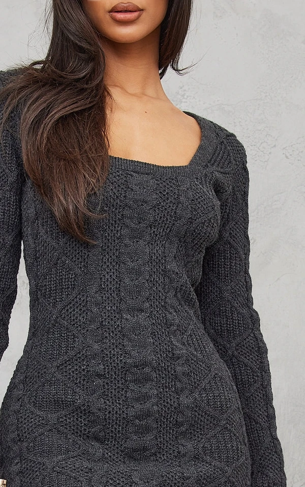 Petite Robe Pull En Maille Torsadée Gris Anthracite 4 Petite Robe Pull En Maille Torsadée Gris Anthracite – Image 4