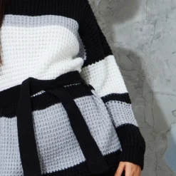 Robe Pull En Maille Gaufrée Style Colourblock Noir Et Blanc -Jupe Lumine Soldes Boutique b1c7eeaf644ca4160b4601f91cf1c38ef3535bdc cmp2494 5