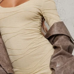 Robe Moulante Sable Clair Texturée à Col Rond Et Manches Longues 8 Robe Moulante Sable Clair Texturée à Col Rond Et Manches Longues -Jupe Lumine Soldes Boutique b352cd816065812dc3206814232bb4d159c76679 cnd1273 4