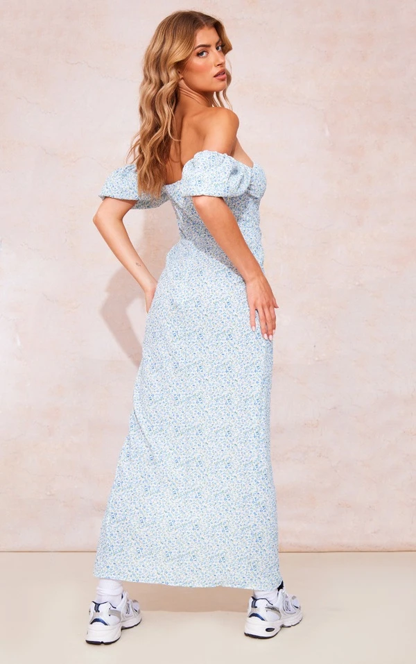 Robe-corset Longue Texturée Fleurie Bleue à Manches Bouffantes 2 Robe-corset Longue Texturée Fleurie Bleue à Manches Bouffantes – Image 2