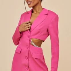 Robe Blazer Rose Vif à Côté Découpé Et Détail Strassé