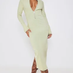 Robe Mi-longue Ajustée En Jean Délavé Javélisé à Zip Devant