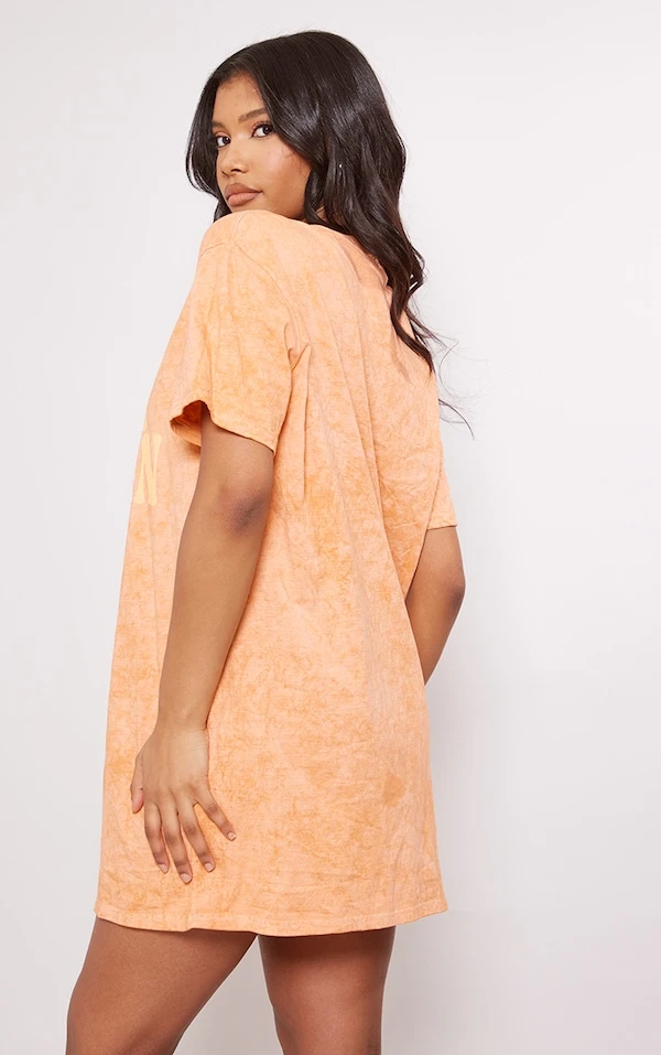 Robe T-shirt Rouille Effet Javélisé à Slogan Sunset Chasin Imprimé 2 Robe T-shirt Rouille Effet Javélisé à Slogan Sunset Chasin Imprimé – Image 2