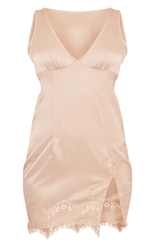 Robe Droite Satinée Nude Décolletée Nouée à La Taille à Ourlet En Dentelle 5 Robe Droite Satinée Nude Décolletée Nouée à La Taille à Ourlet En Dentelle – Image 5