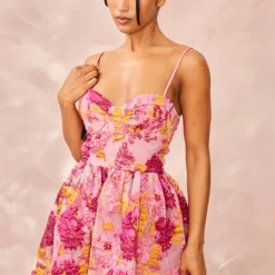 Robe Droite Rose En Organza à Fleurs En Jacquard Et Armatures